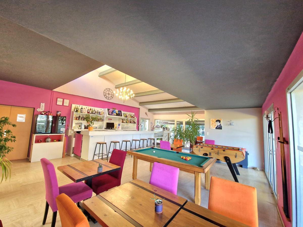 Hotel Restaurant Le Mas De L'Olivier Пон-Сент-Еспри Екстериор снимка