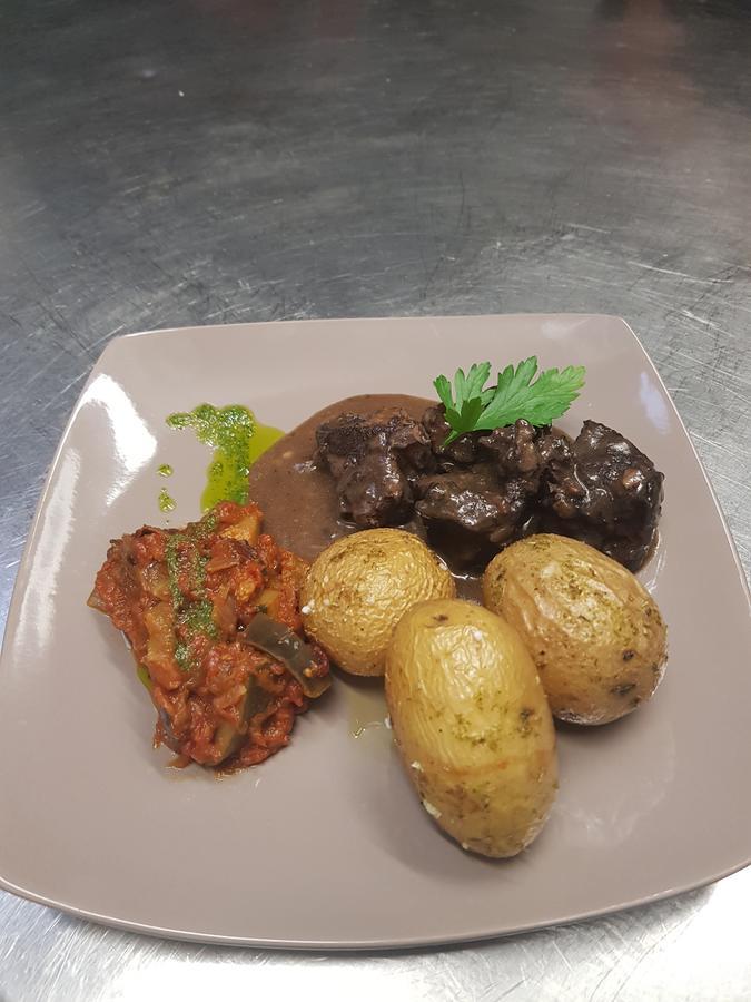 Hotel Restaurant Le Mas De L'Olivier Пон-Сент-Еспри Екстериор снимка